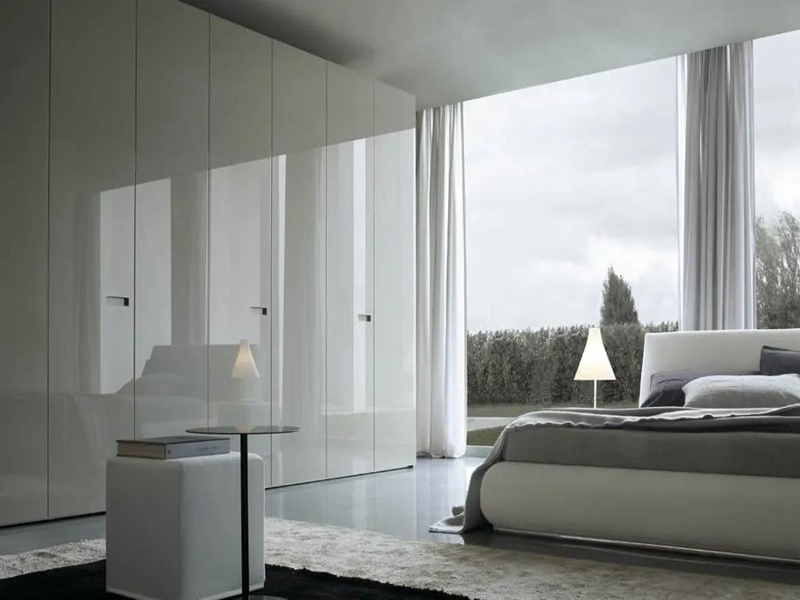 Minimalistischer Hochglanz-Schlafzimmerschrank aus flachem Massivholz mit gut aussehenden Designs