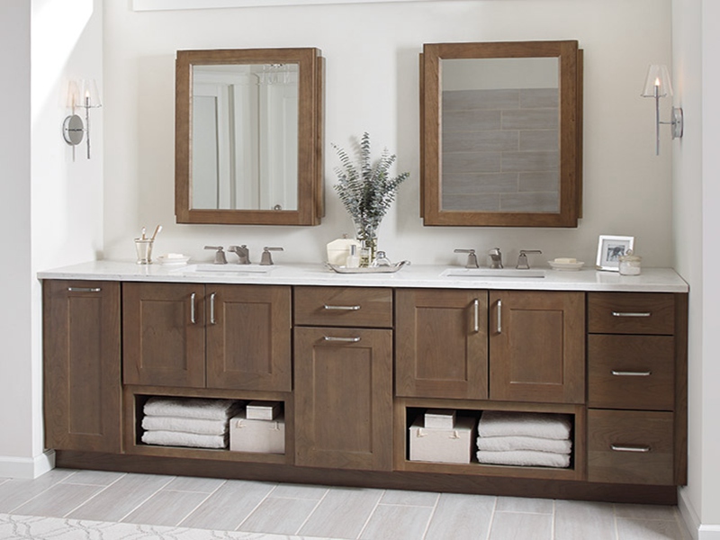 Klassischer Badezimmer-Waschtisch im Shaker-Stil aus massivem Holz in Walnussfarbe