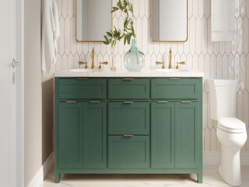 Klassischer Badezimmer-Waschtisch im Shaker-Stil mit Lack-Finish und Hautgefühl aus Massivholz