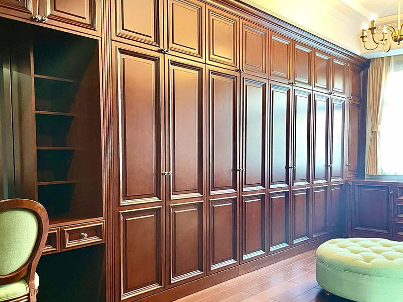  American Style Classic Luxury Wood Wardrobe
